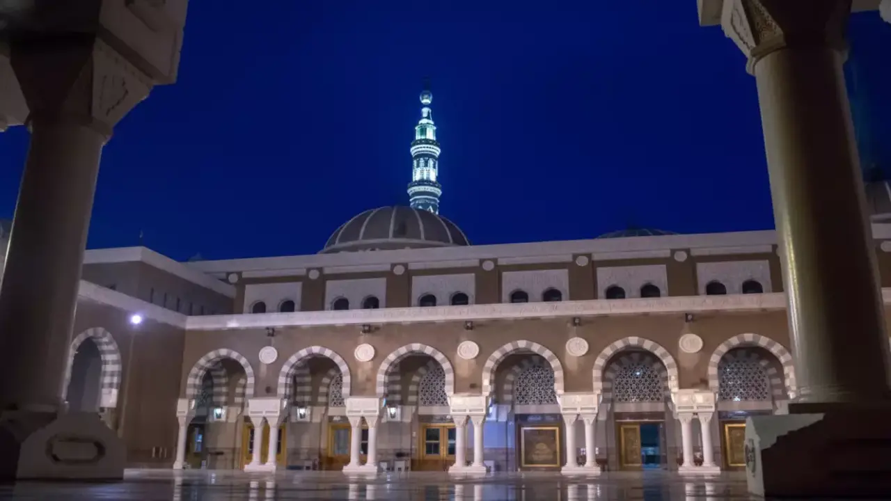 عاصفة مطرية تغطي 4 مناطق بالمملكة مع رقم قياسي في الشرقية وتغيرات بارزة في الرياض